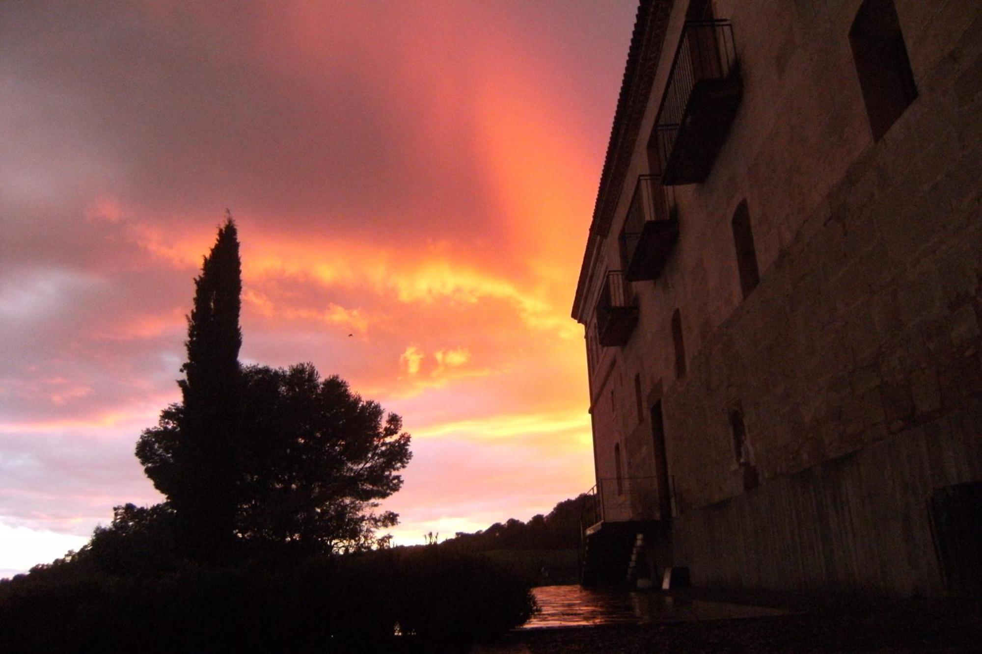 فندق Monestir De Les Avellanes Os De Balaguer المظهر الخارجي الصورة