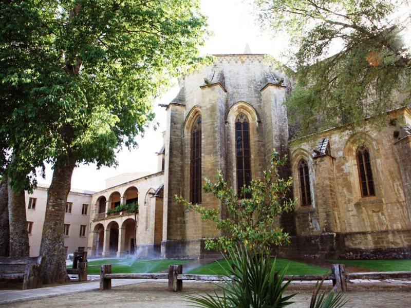 فندق Monestir De Les Avellanes Os De Balaguer المظهر الخارجي الصورة