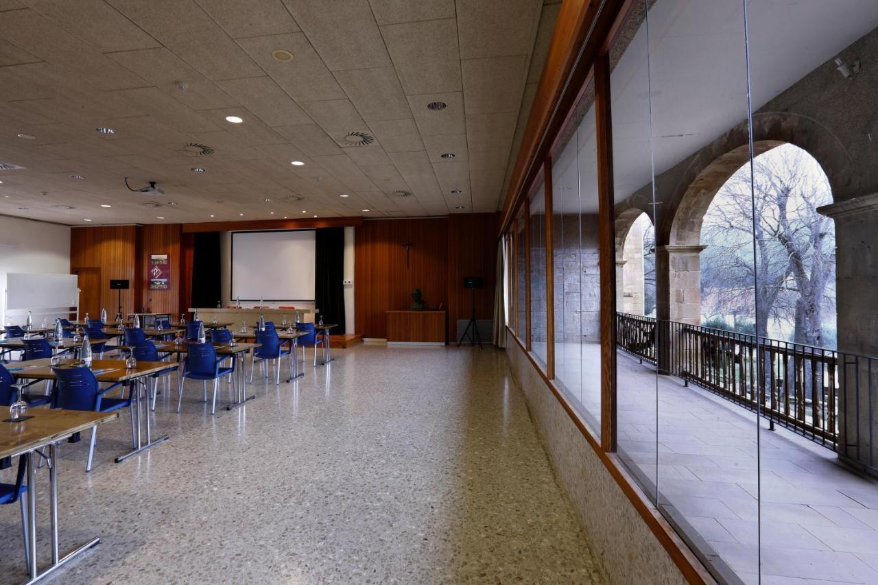 فندق Monestir De Les Avellanes Os De Balaguer المظهر الخارجي الصورة